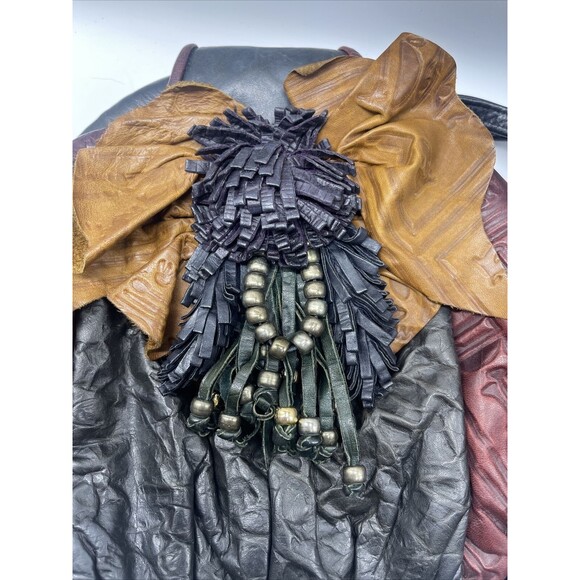 Vintage Hala Embossed Leather Bag - Picture 4 of 12